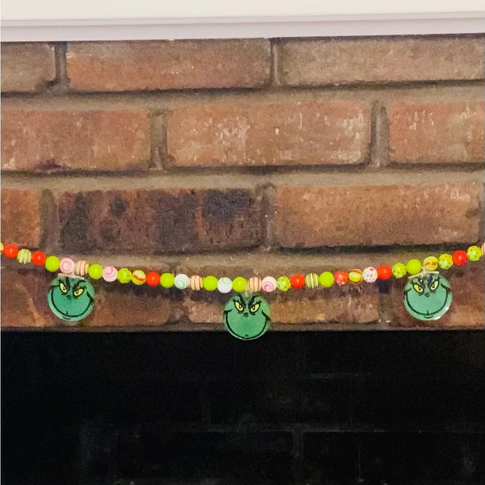 Grinch Beaded Holiday Garland